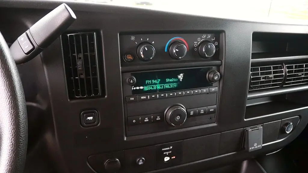 2025 GMC Savana 2500