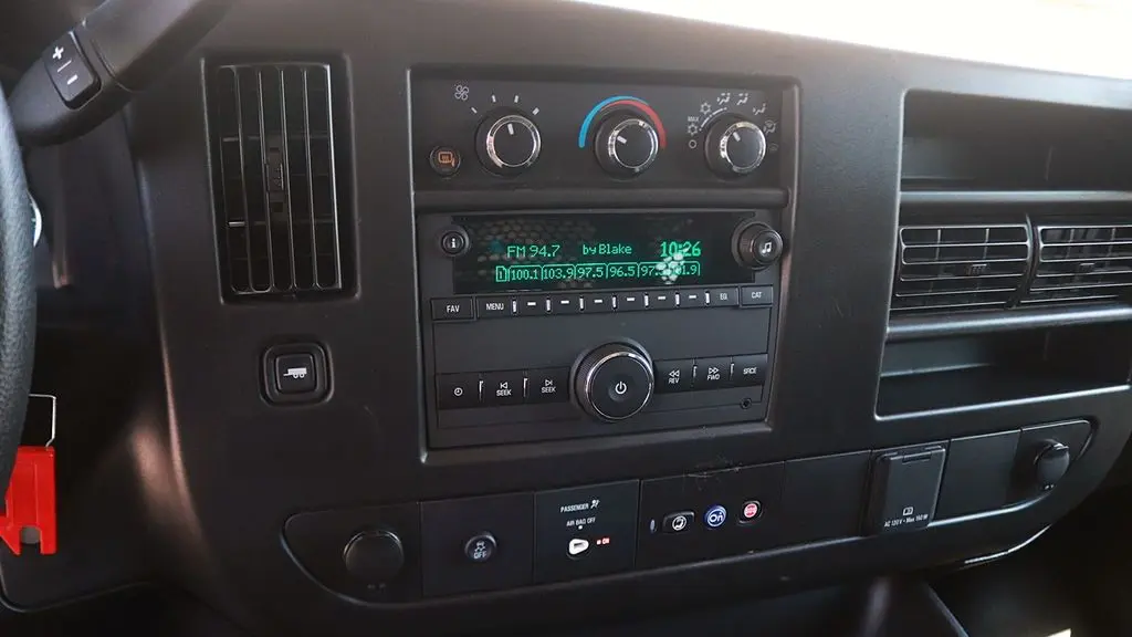 2025 GMC Savana 2500