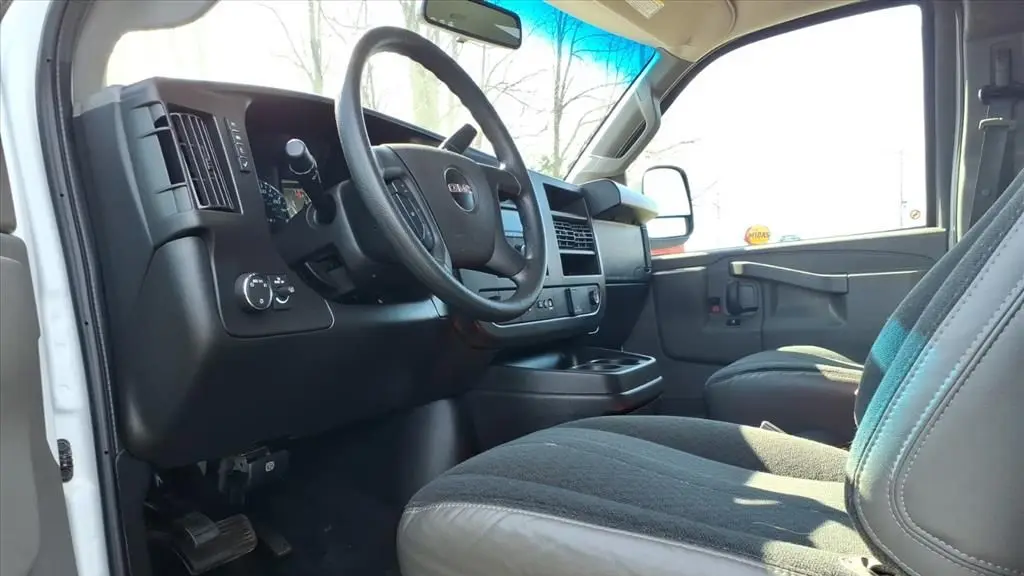 2024 GMC Savana 2500