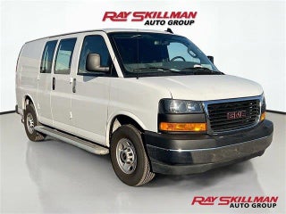 2024 GMC Savana with Summit White Exterior