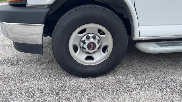 2024 GMC Savana 2500