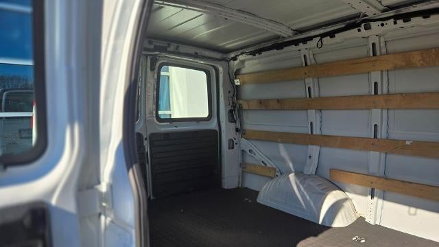 2024 GMC Savana 2500