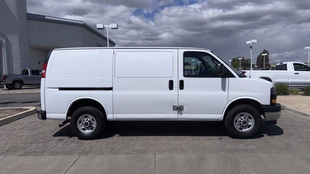 2021 GMC Savana 2500