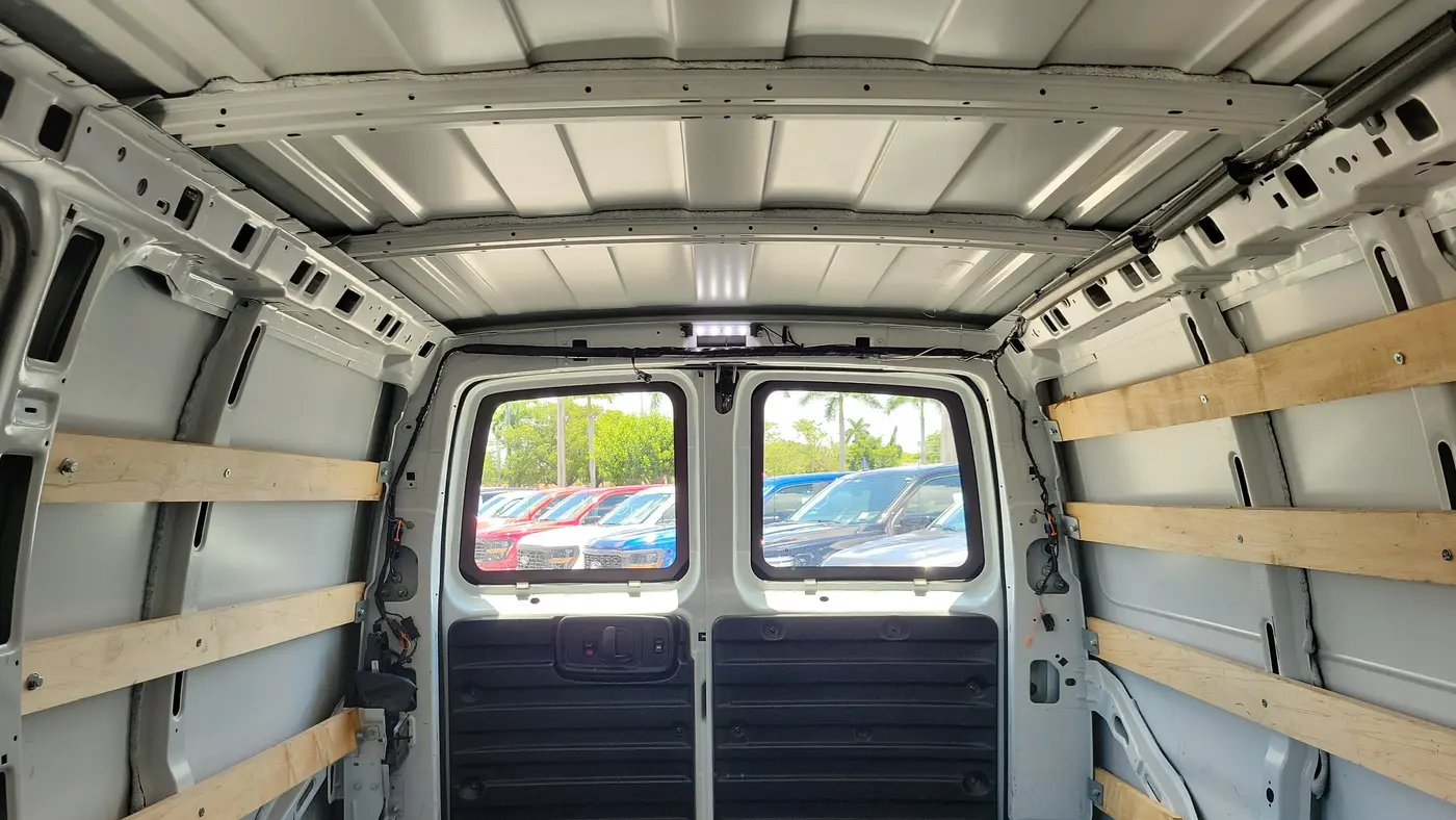 2024 GMC Savana 2500