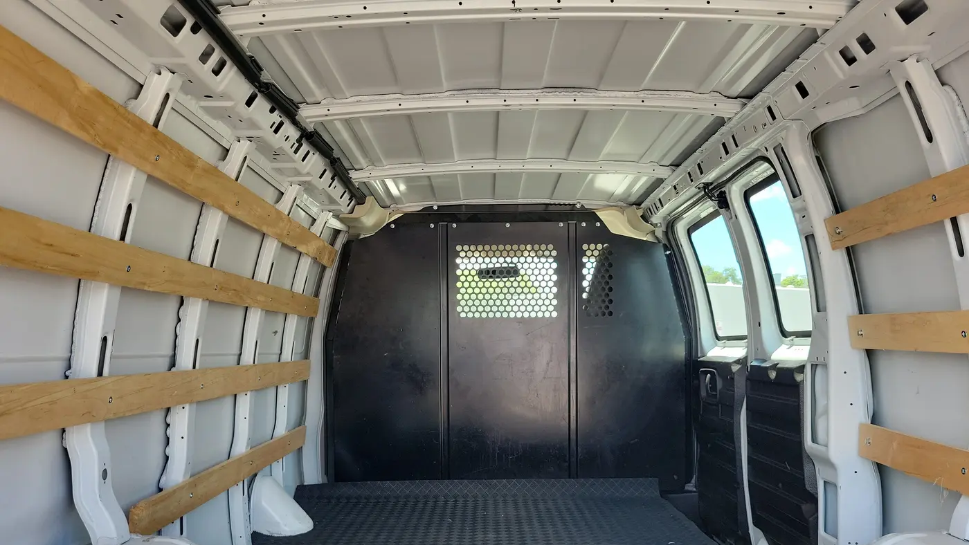 2024 GMC Savana 2500