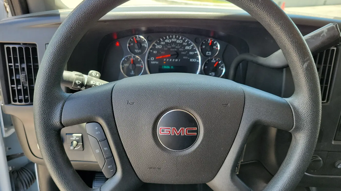2024 GMC Savana 2500