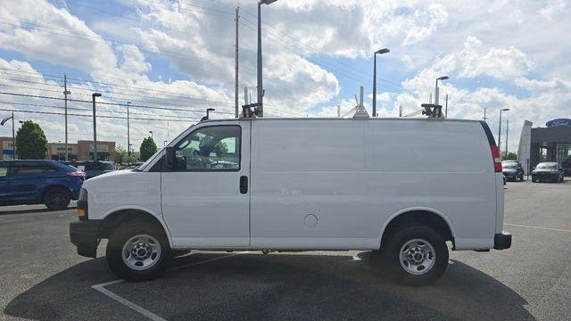 2023 GMC Savana 2500