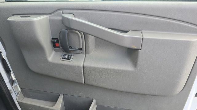 2023 GMC Savana 2500