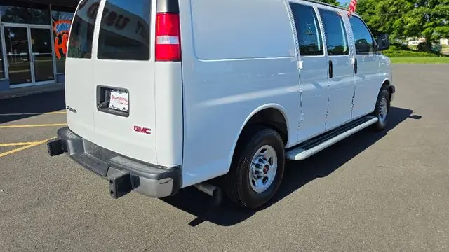 2024 GMC Savana 2500