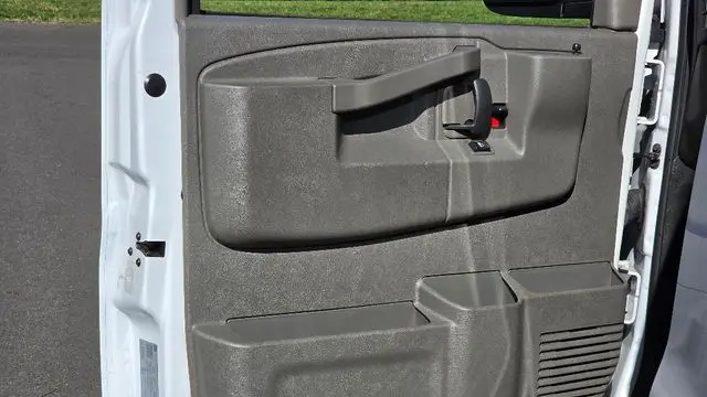 2024 GMC Savana 2500