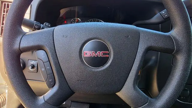 2024 GMC Savana 2500