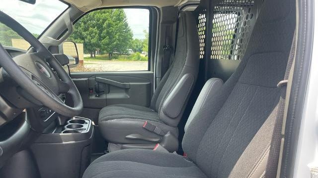 2024 GMC Savana 2500