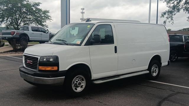 2024 GMC Savana 2500