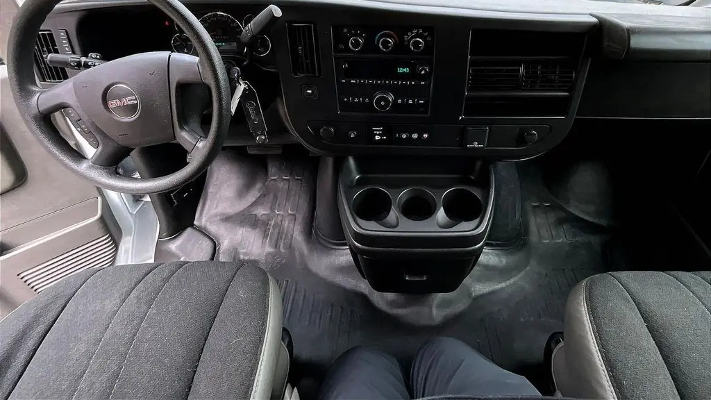 2024 GMC Savana 2500