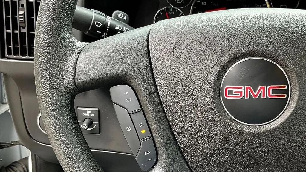 2024 GMC Savana 2500