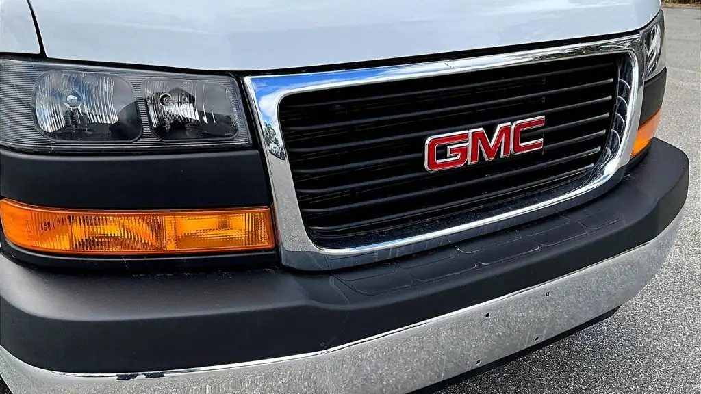 2024 GMC Savana 2500
