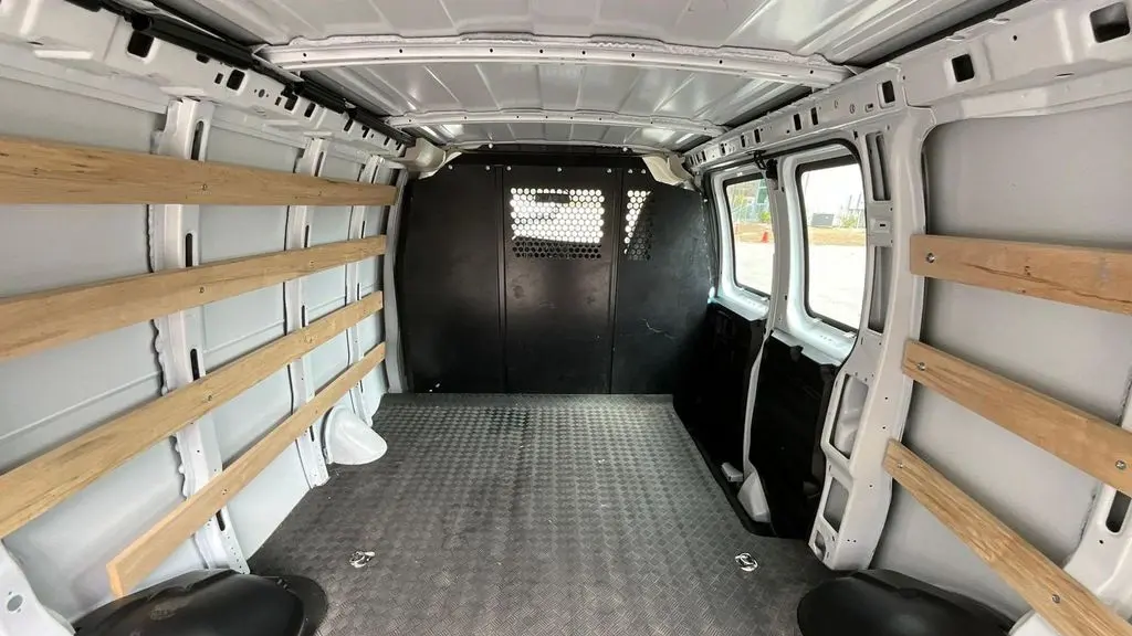 2024 GMC Savana 2500