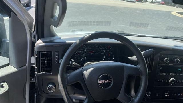 2023 GMC Savana 2500