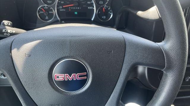 2023 GMC Savana 2500