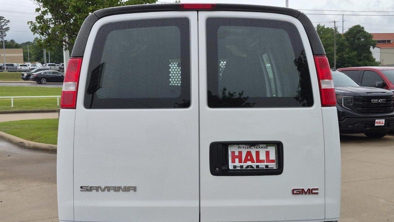2024 GMC Savana 2500
