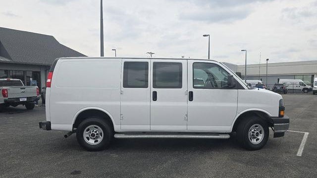 2024 GMC Savana 2500