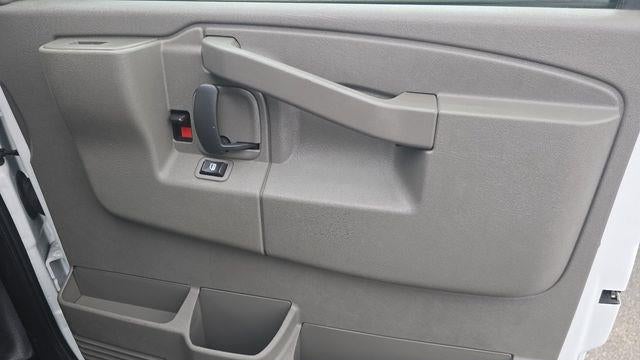 2024 GMC Savana 2500