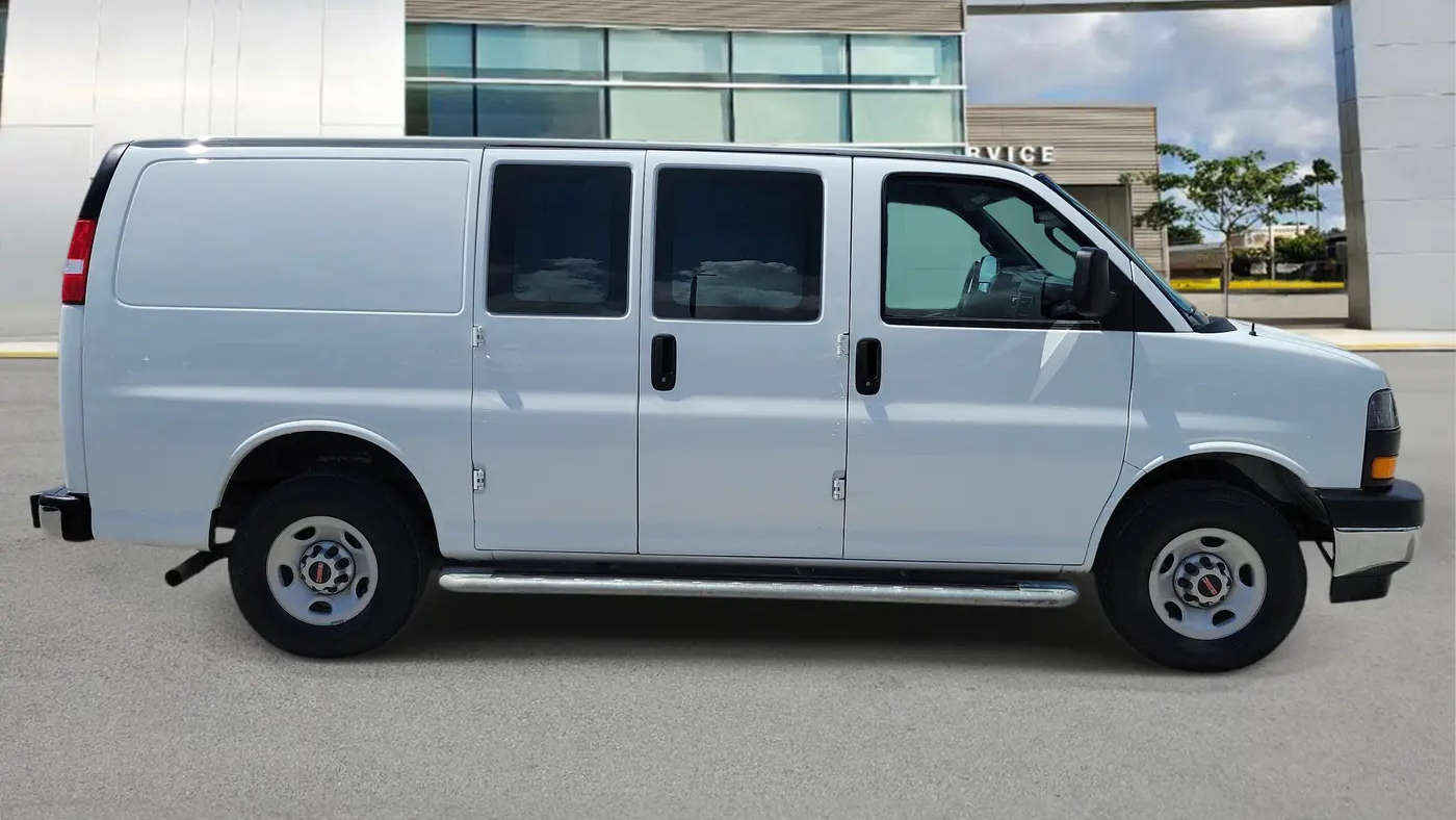 2024 GMC Savana 2500