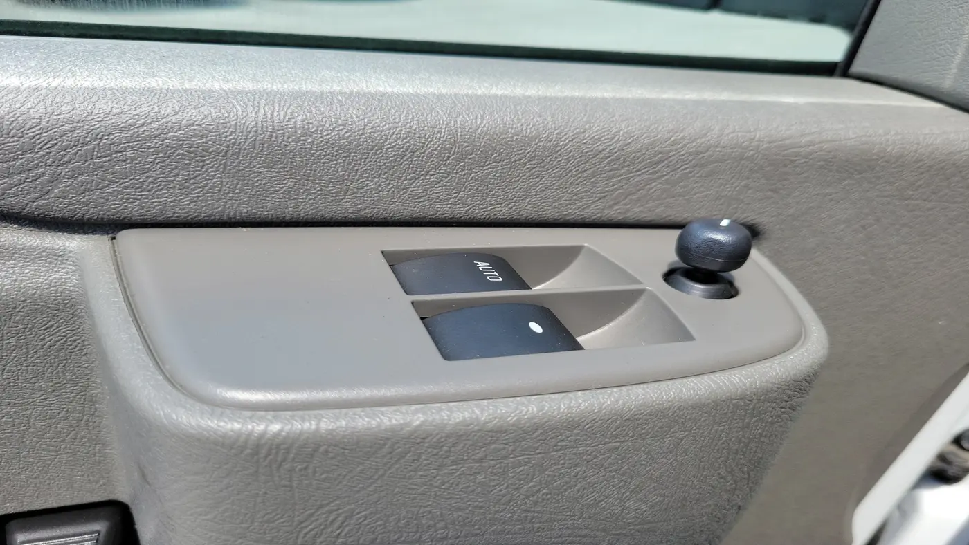 2024 GMC Savana 2500