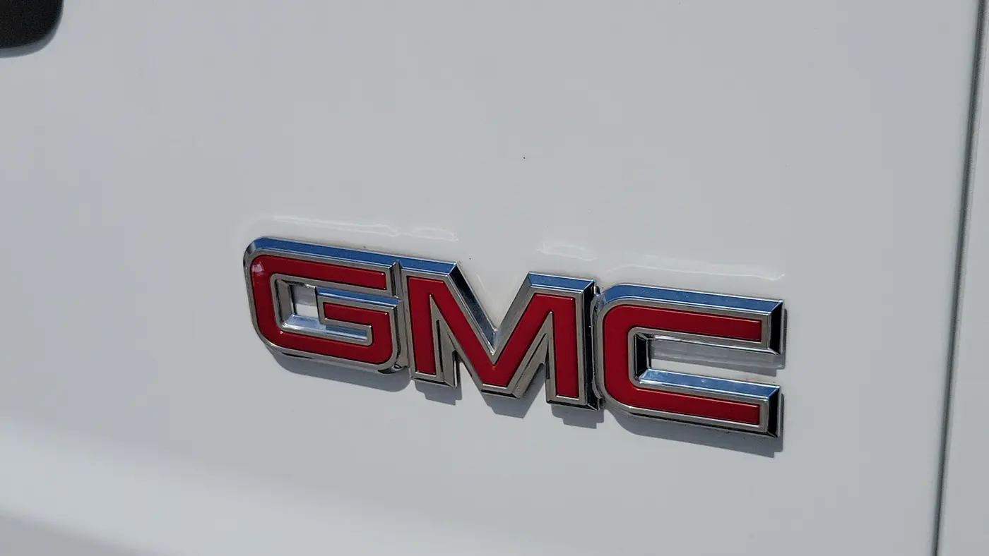 2024 GMC Savana 2500