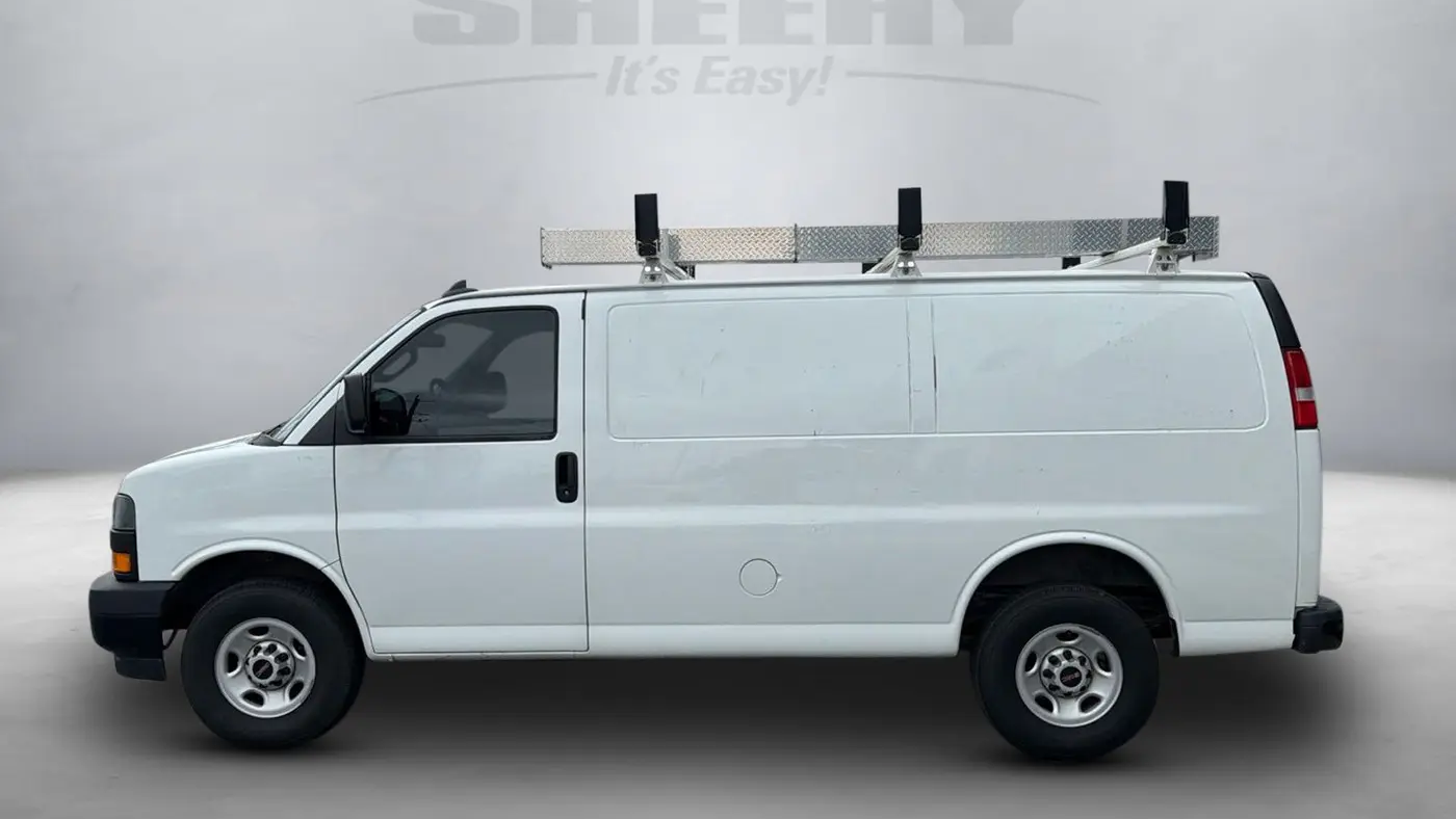 2022 GMC Savana 2500