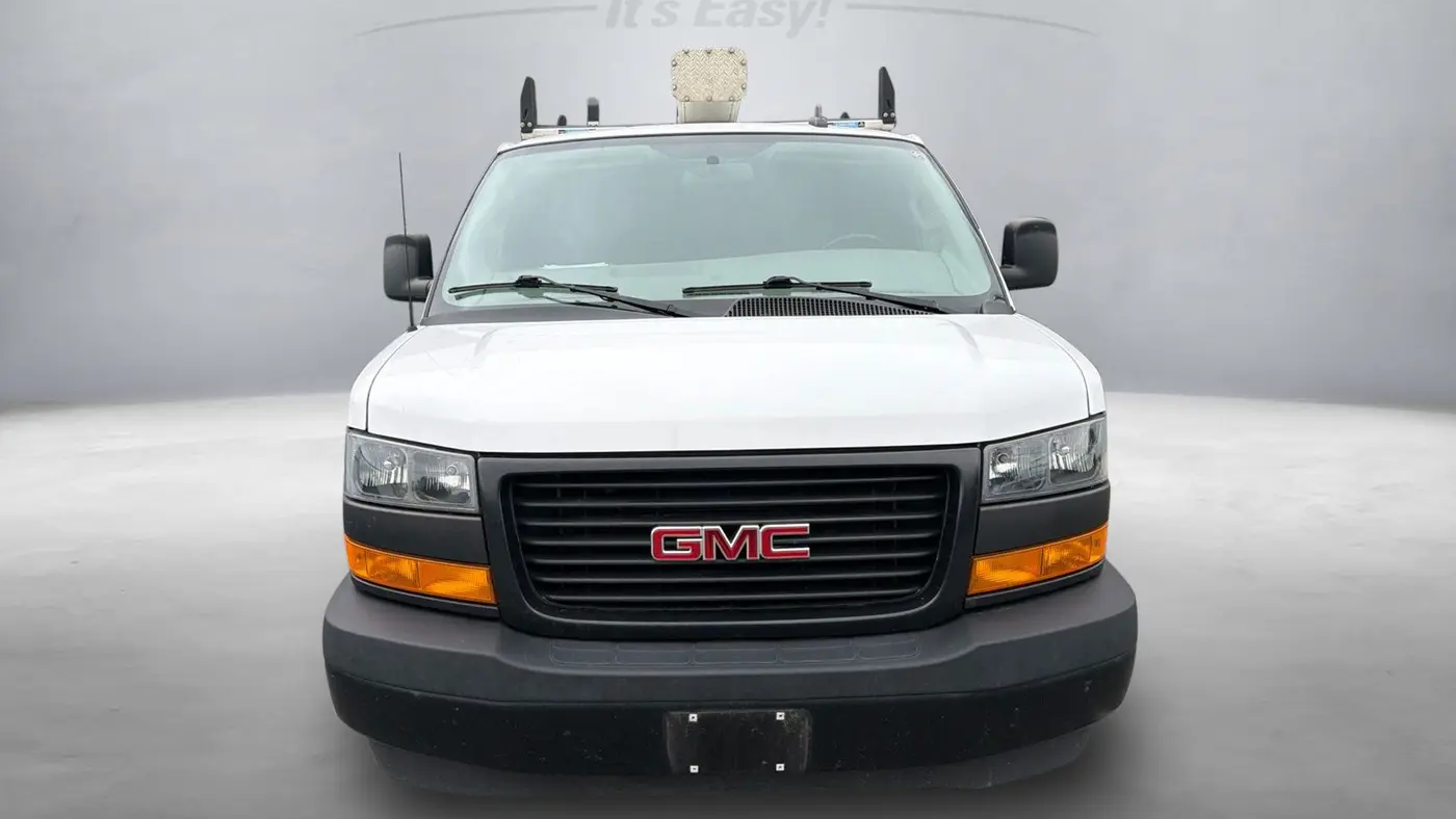 2022 GMC Savana 2500