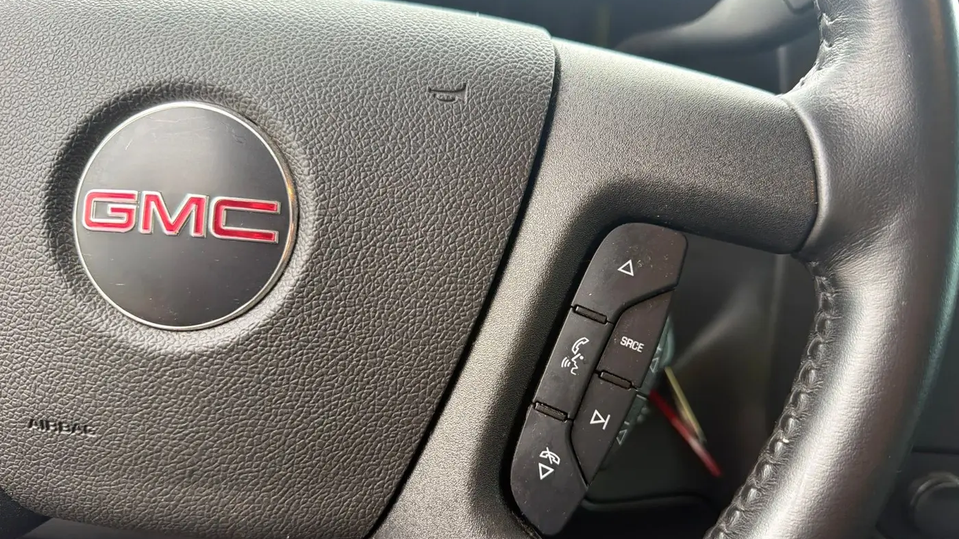 2022 GMC Savana 2500