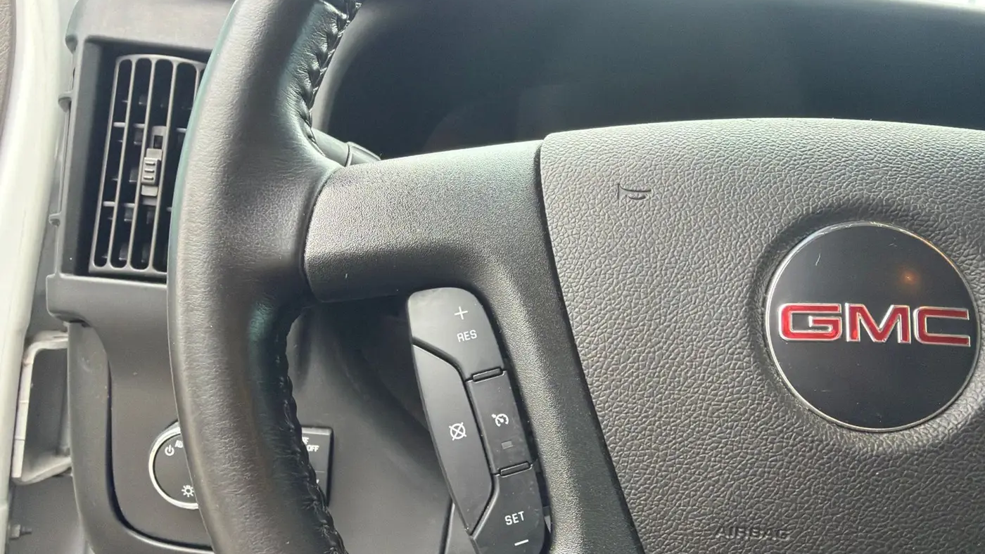 2022 GMC Savana 2500