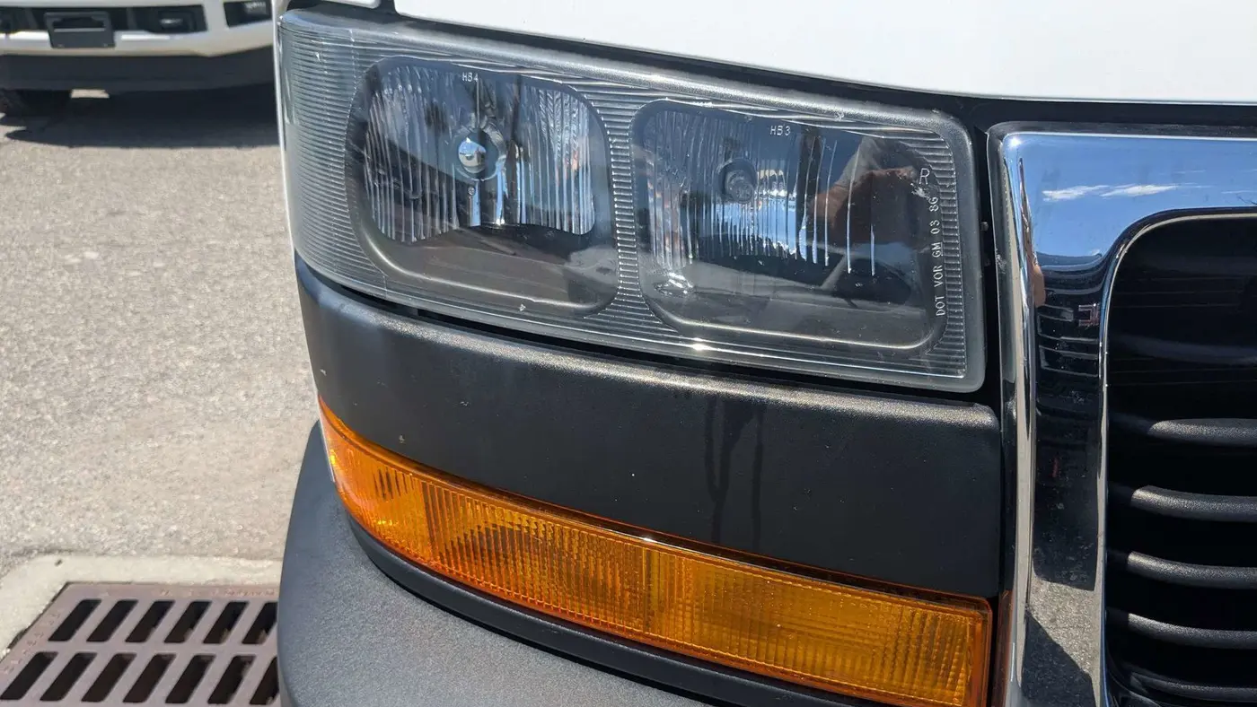 2023 GMC Savana 2500