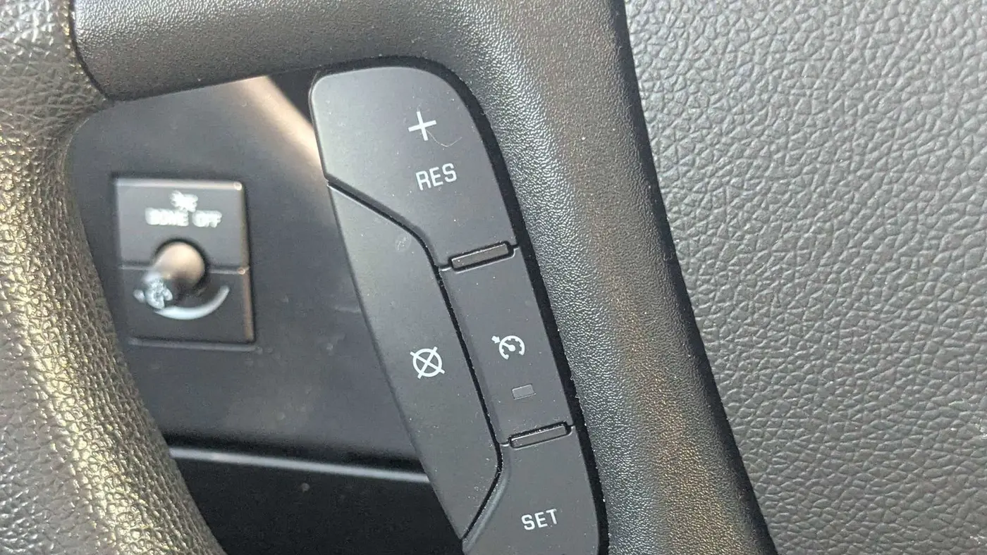 2023 GMC Savana 2500