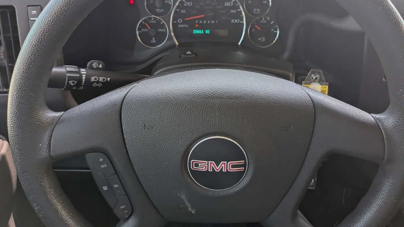 2023 GMC Savana 2500