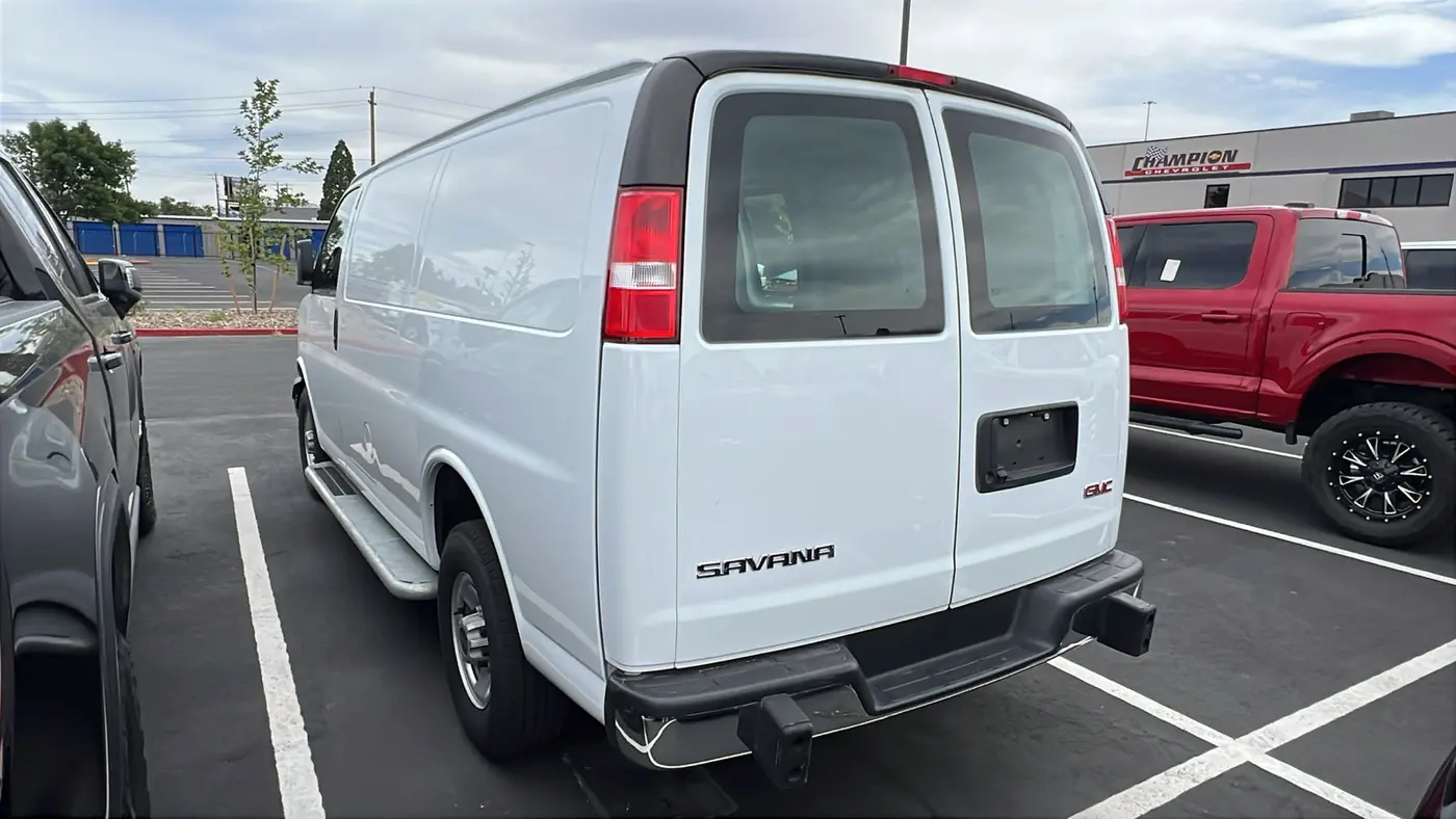 2024 GMC Savana 2500