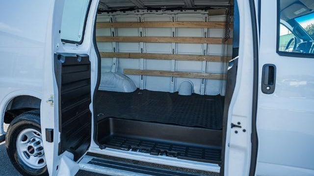 2024 GMC Savana 2500