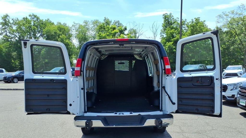 2024 GMC Savana 2500