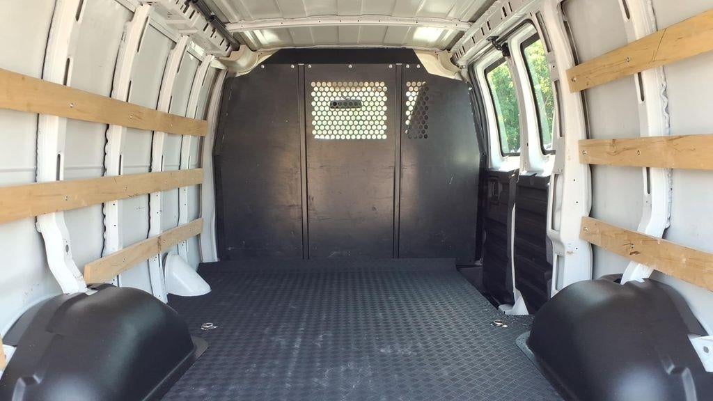 2024 GMC Savana 2500