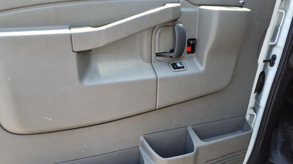2024 GMC Savana 2500