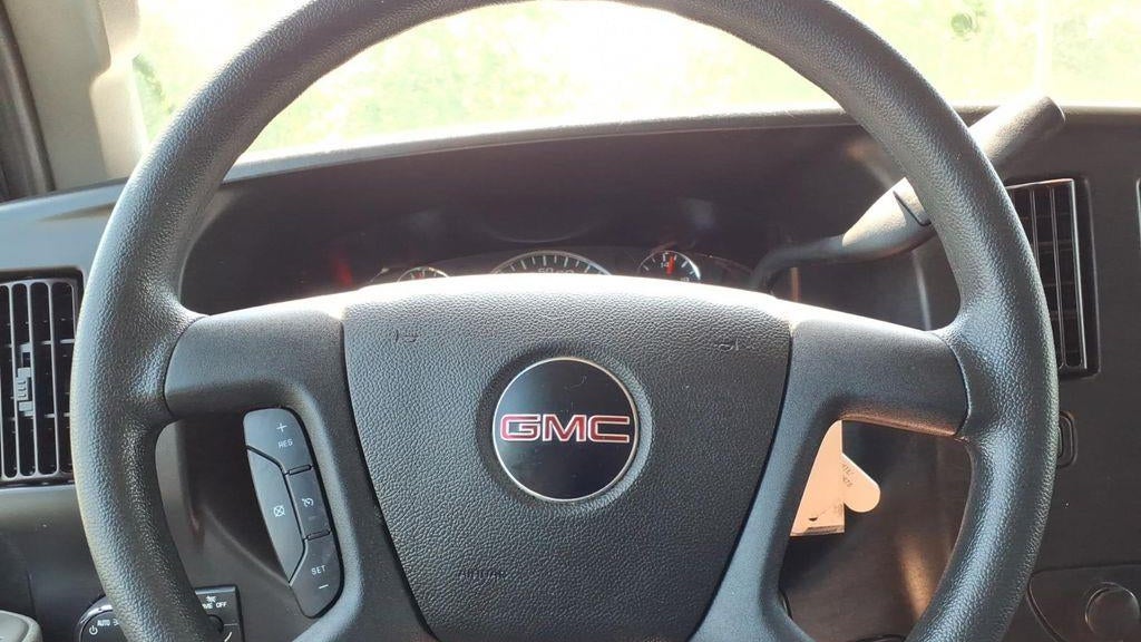 2024 GMC Savana 2500