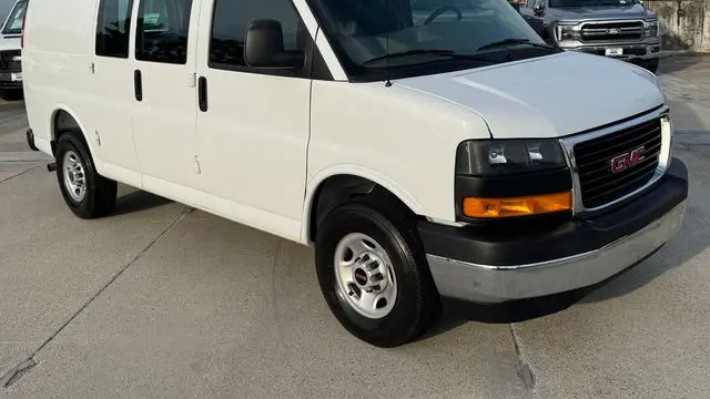 2025 GMC Savana 2500