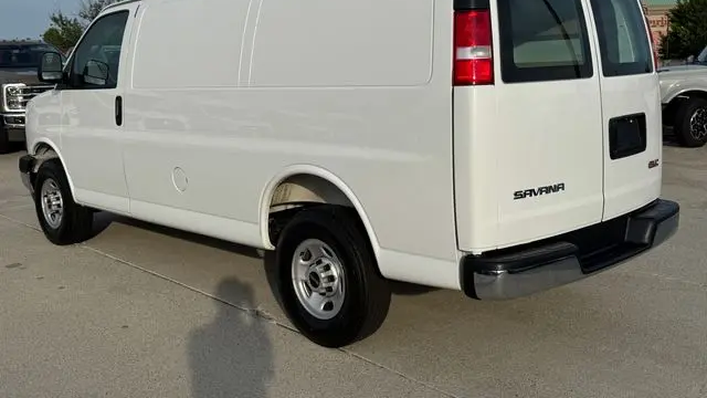 2025 GMC Savana 2500