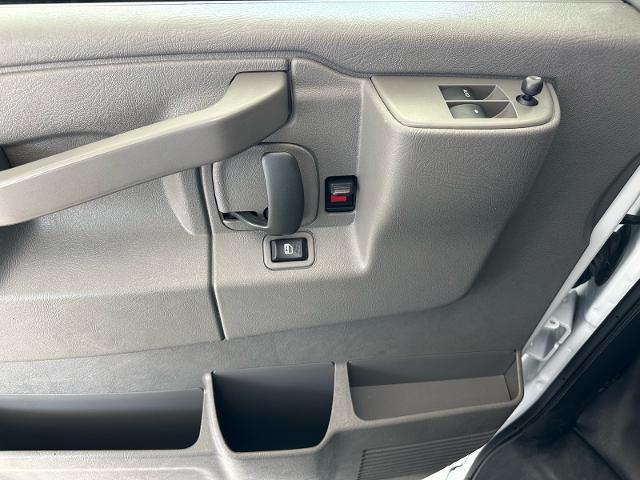 2025 GMC Savana - $33,985