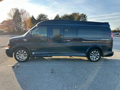 Photo of a 2025 GMC Savana 2500 3DR Extended Cargo Van for sale
