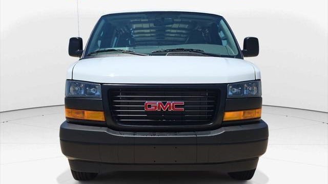 2026 GMC Savana 2500