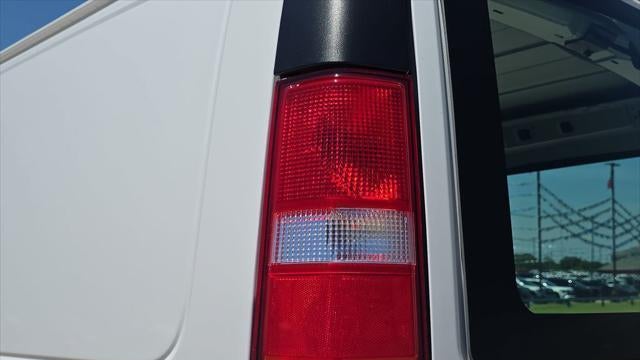 2026 GMC Savana 2500