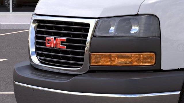 2025 GMC Savana 3500