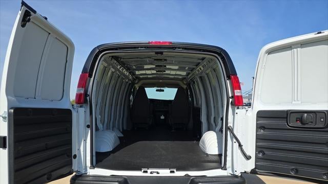2026 GMC Savana 3500